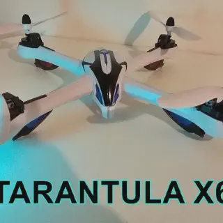 /img/21413-tarantula-x6-drone-flying.webp